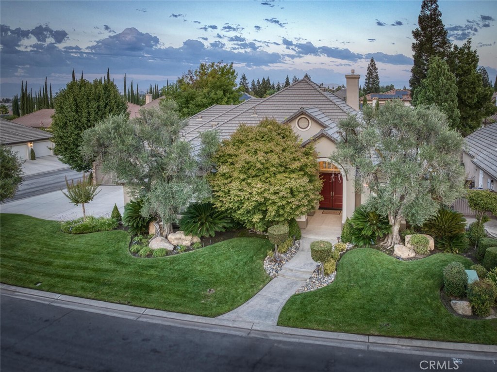 10678 N Medinah Cir, Fresno, CA 93730