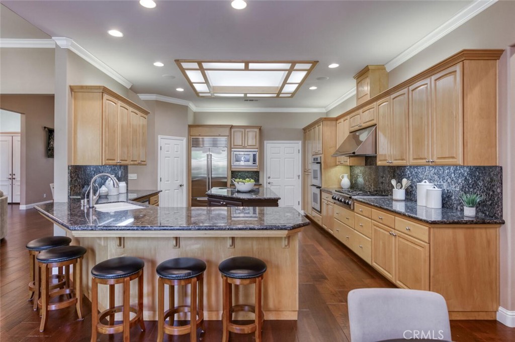 10678 N Medinah Cir, Fresno, CA 93730