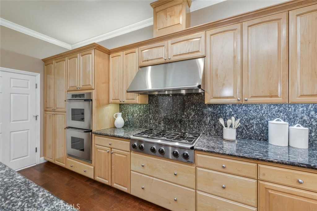 10678 N Medinah Cir, Fresno, CA 93730