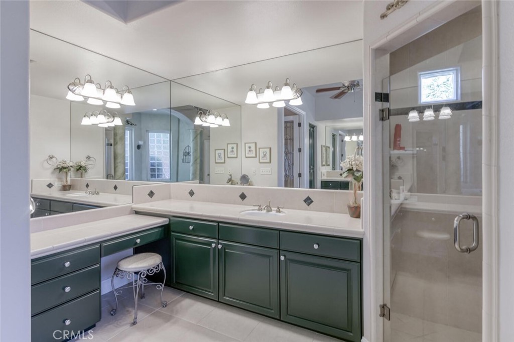 10678 N Medinah Cir, Fresno, CA 93730