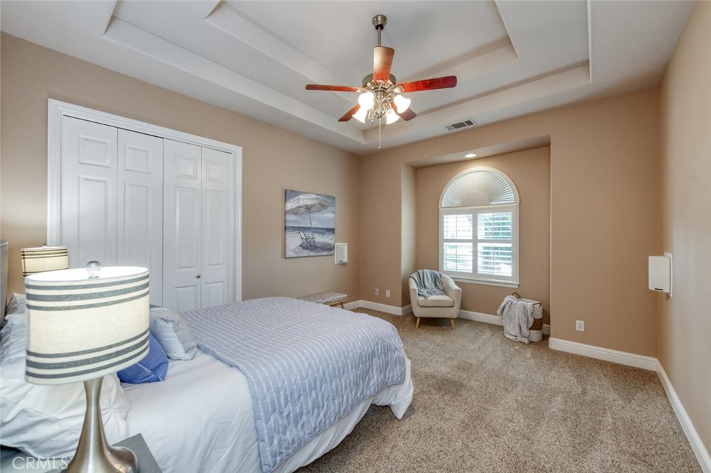 10678 N Medinah Cir, Fresno, CA 93730