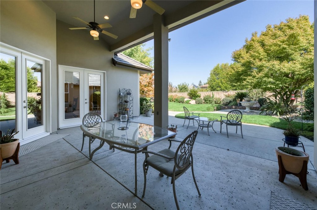 10678 N Medinah Cir, Fresno, CA 93730