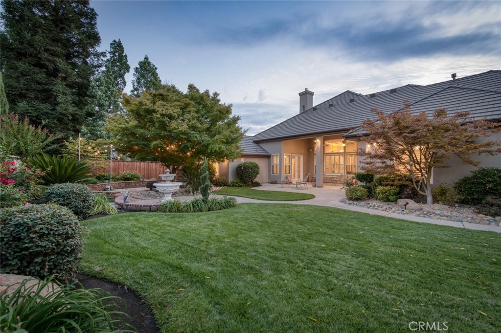 10678 N Medinah Cir, Fresno, CA 93730