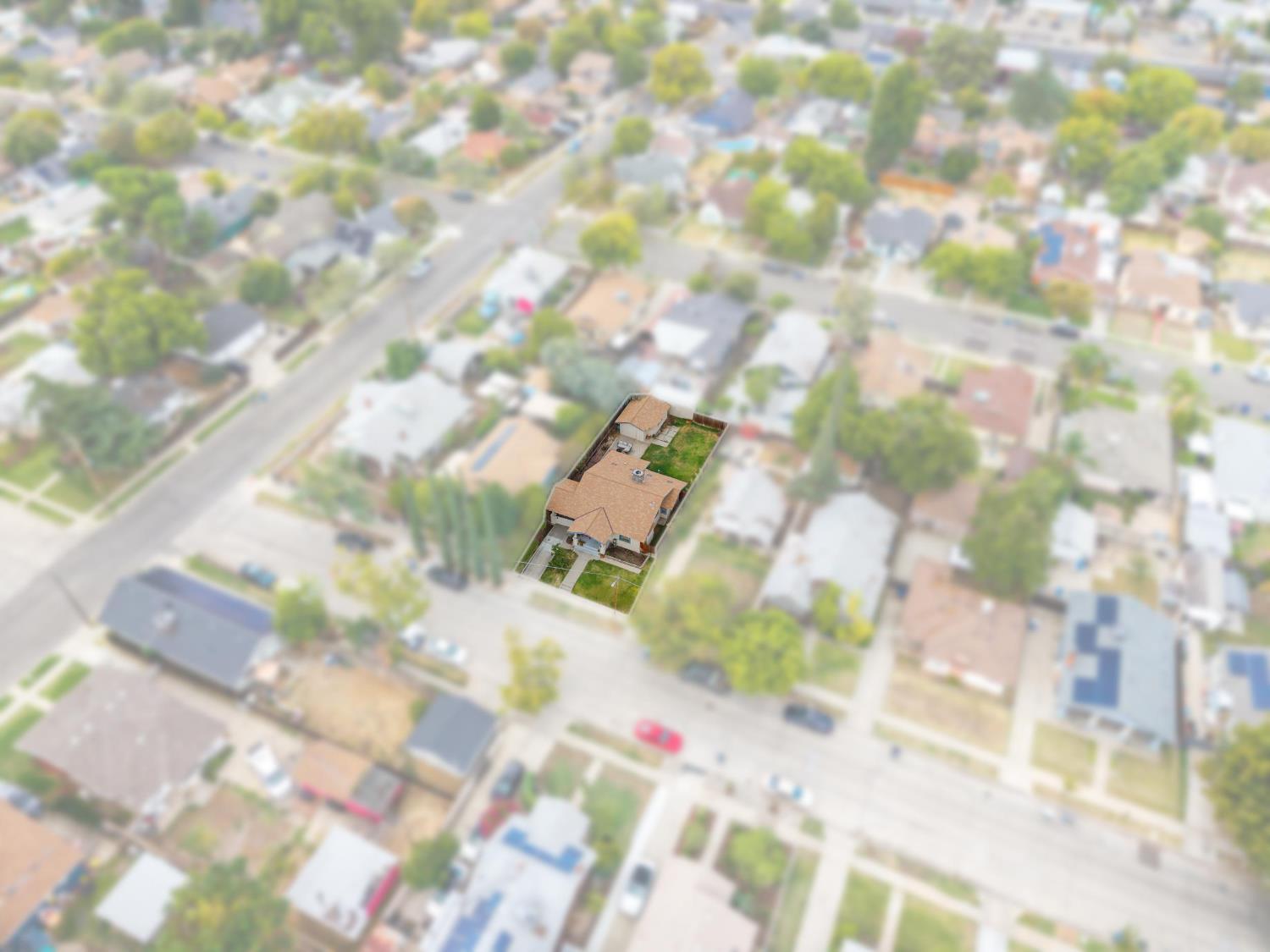 1487 N Roosevelt Ave, Fresno, CA 93728