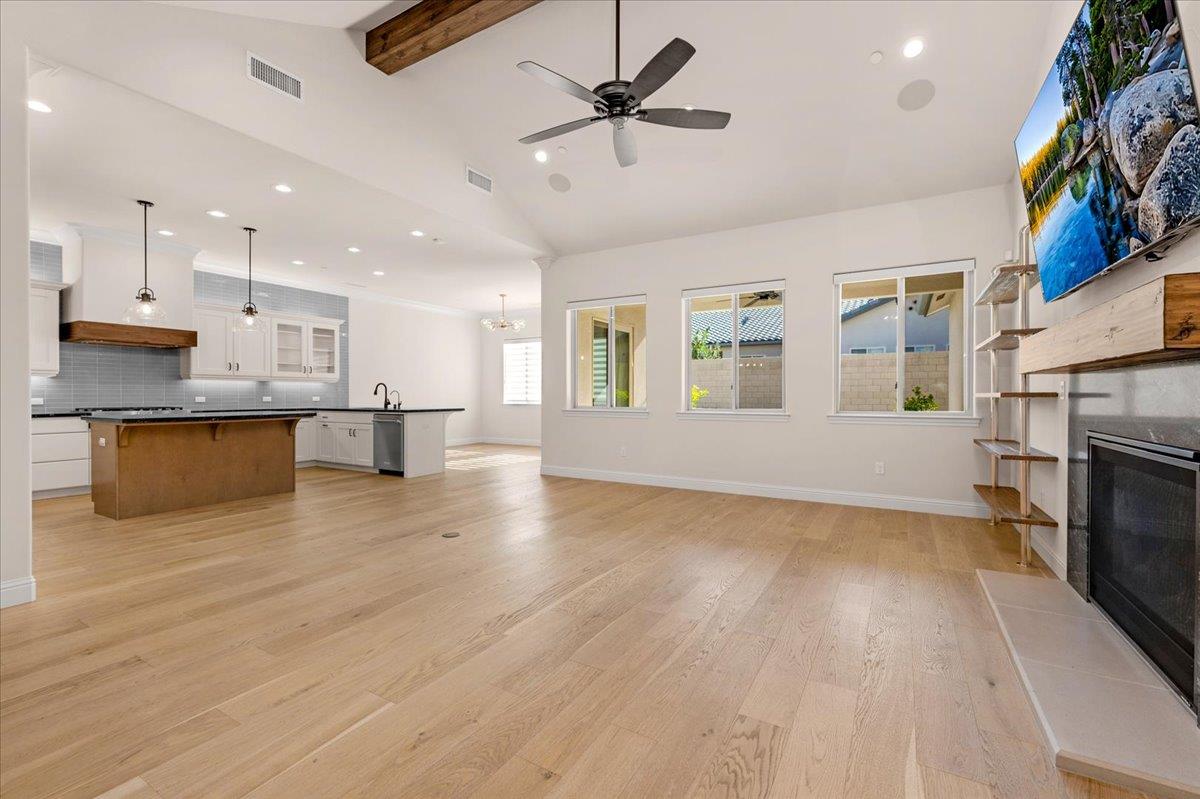 2117 E BIRDIE, Fresno, CA 93730