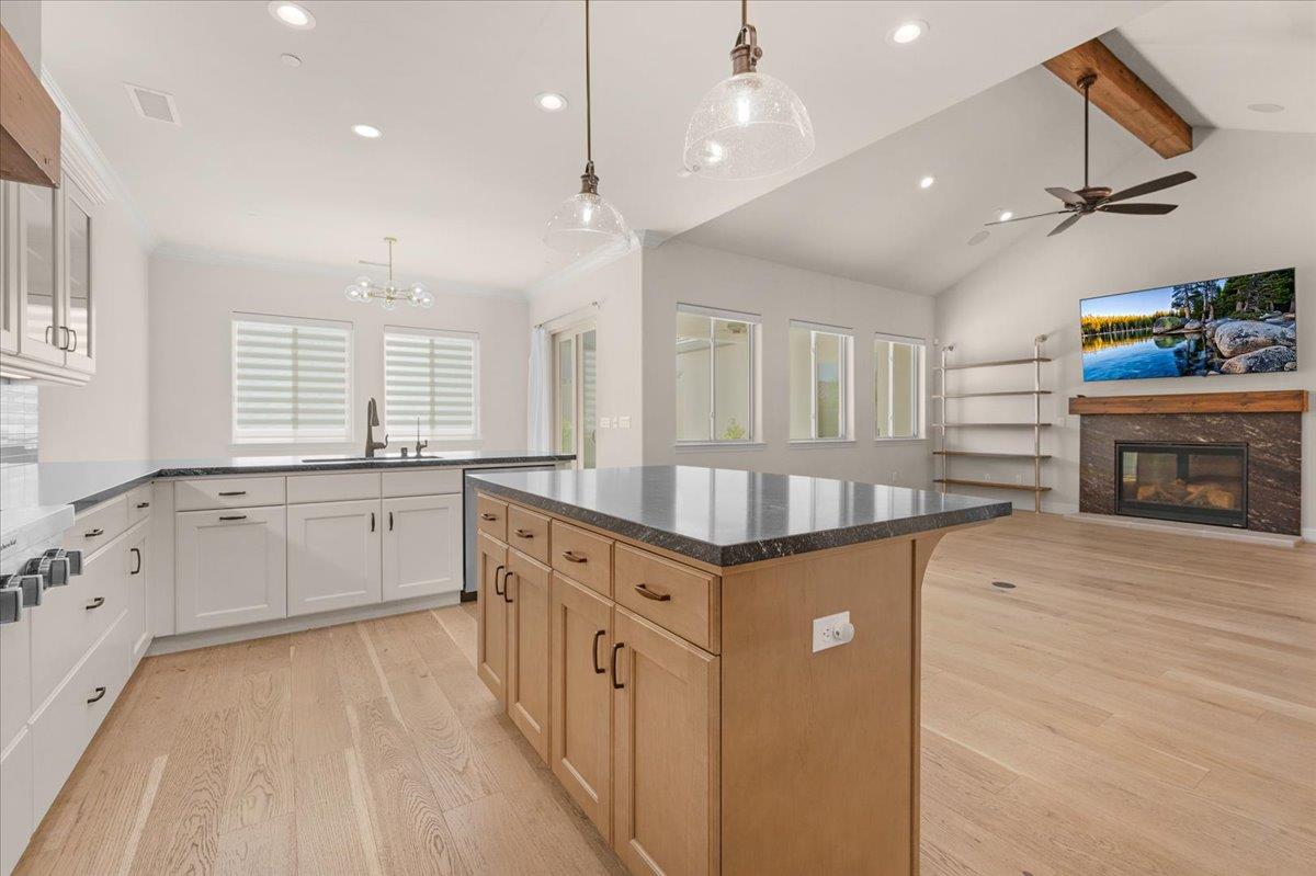 2117 E BIRDIE, Fresno, CA 93730