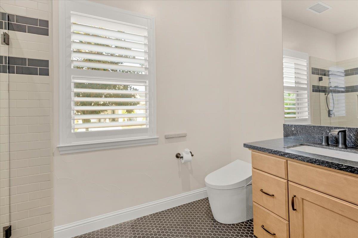 2117 E BIRDIE, Fresno, CA 93730