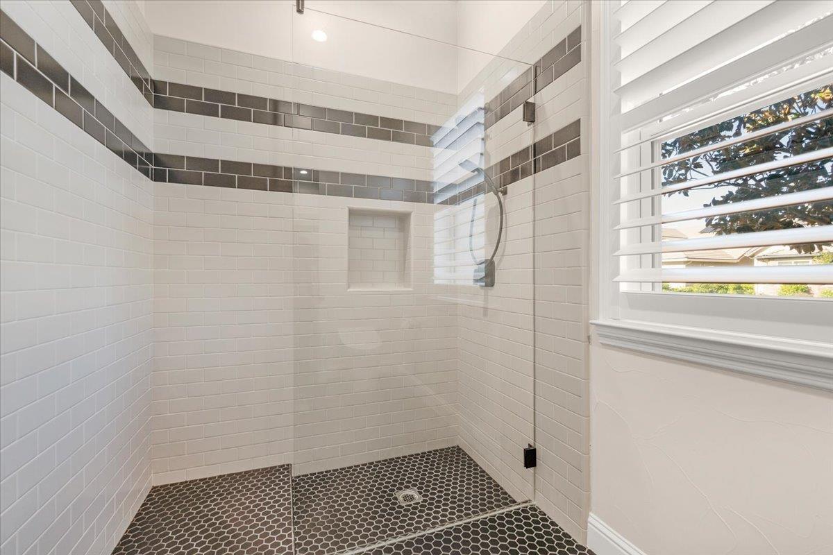 2117 E BIRDIE, Fresno, CA 93730
