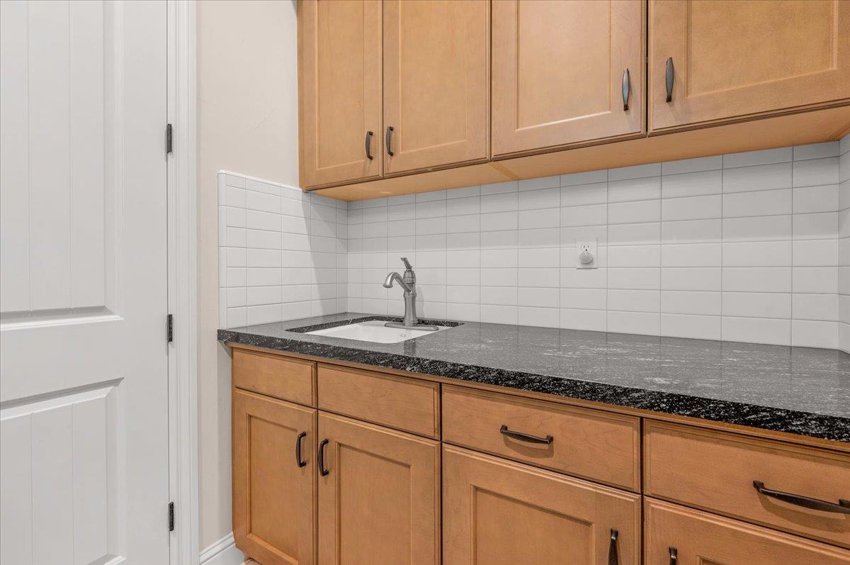 2117 E BIRDIE, Fresno, CA 93730