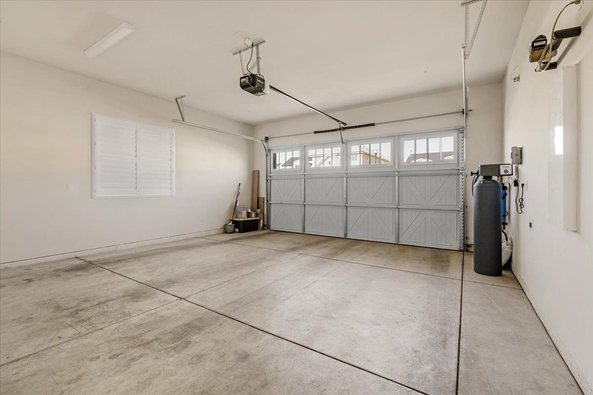 2117 E BIRDIE, Fresno, CA 93730