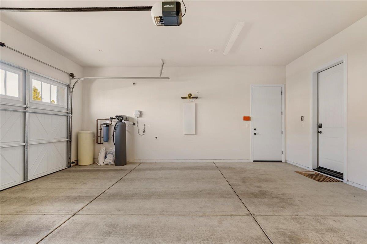 2117 E BIRDIE, Fresno, CA 93730