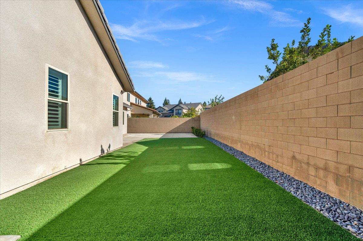 2117 E BIRDIE, Fresno, CA 93730