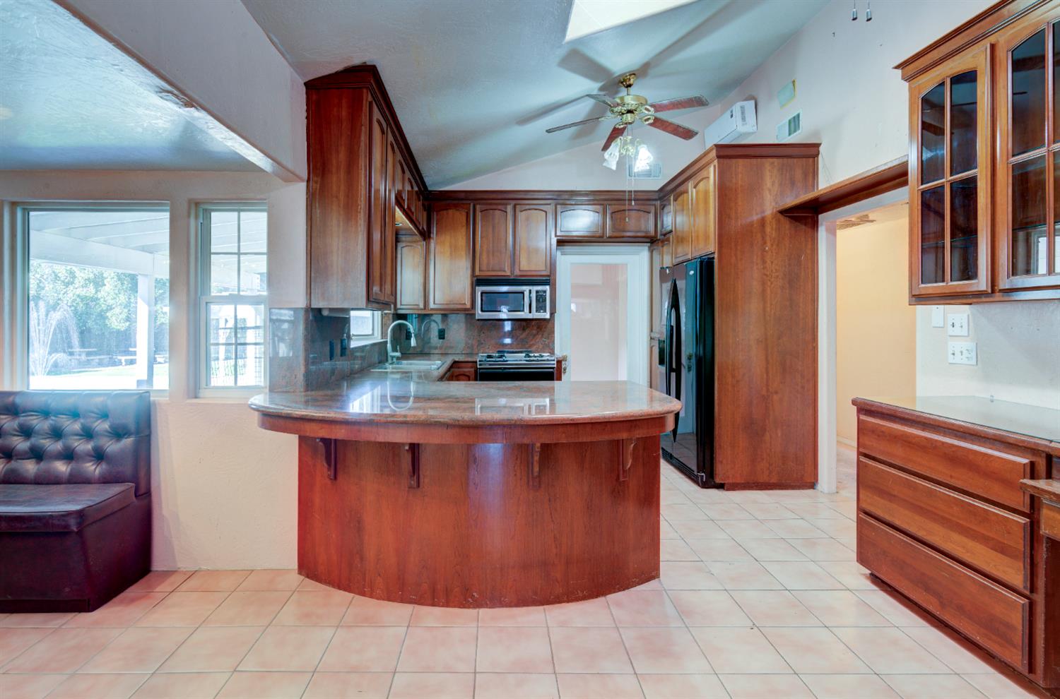 4895 N Thorne Ave, Fresno, CA 93704