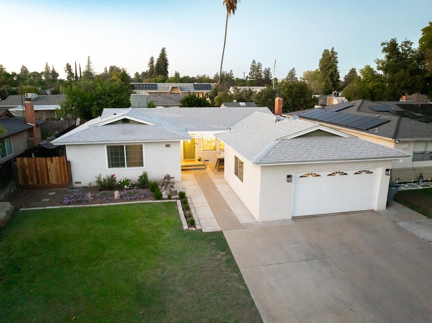 4561 E Norwich Ave, Fresno, CA 93726