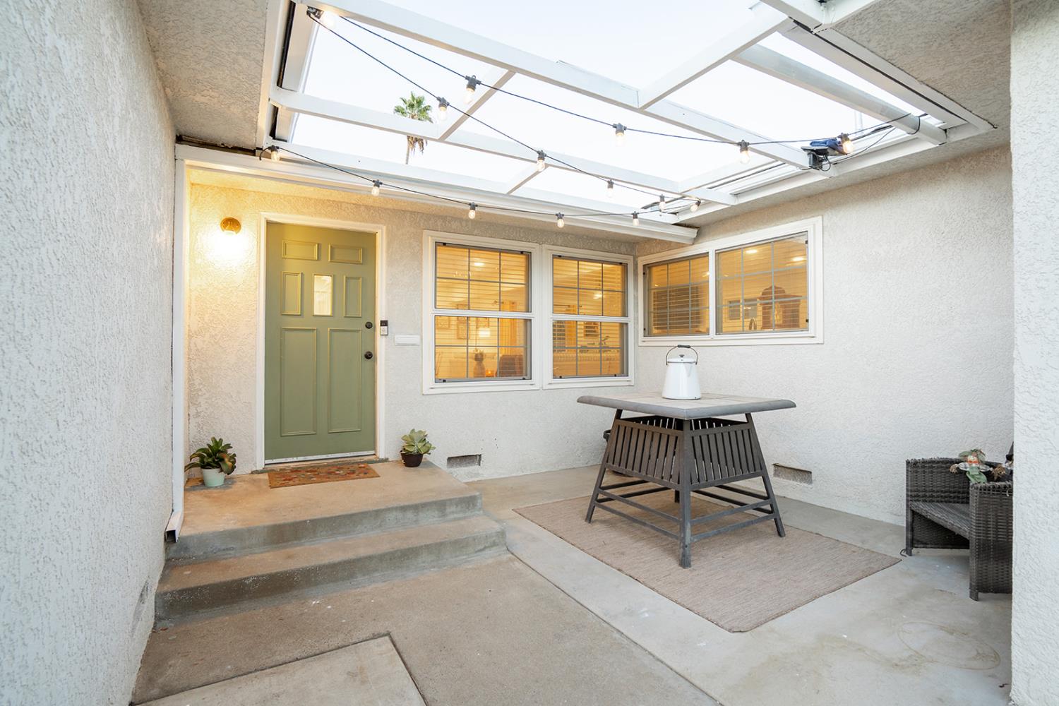 4561 E Norwich Ave, Fresno, CA 93726