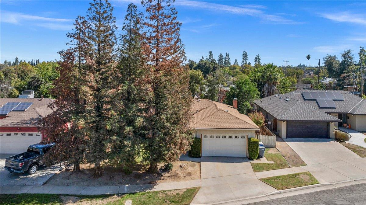 4740 N Valeria St, Fresno, CA 93726
