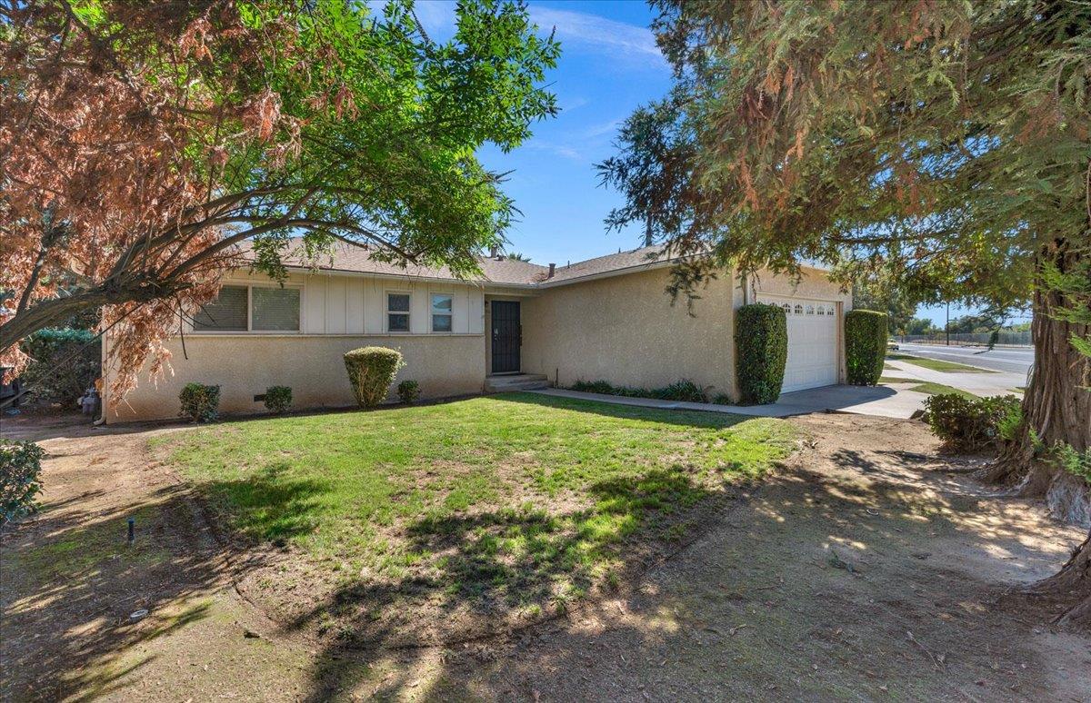 4740 N Valeria St, Fresno, CA 93726