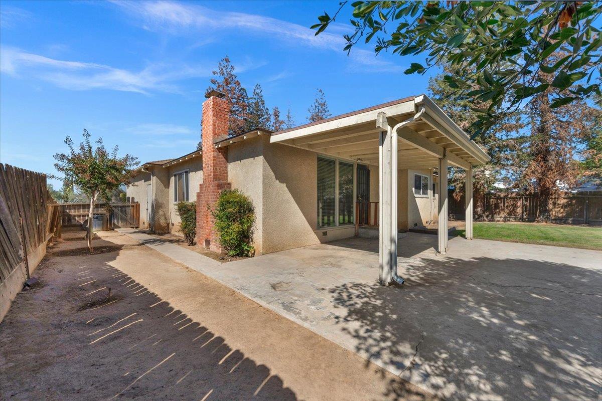4740 N Valeria St, Fresno, CA 93726