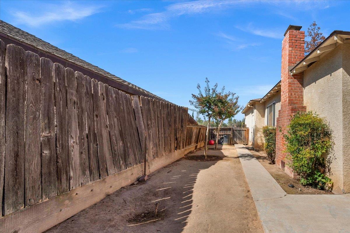4740 N Valeria St, Fresno, CA 93726