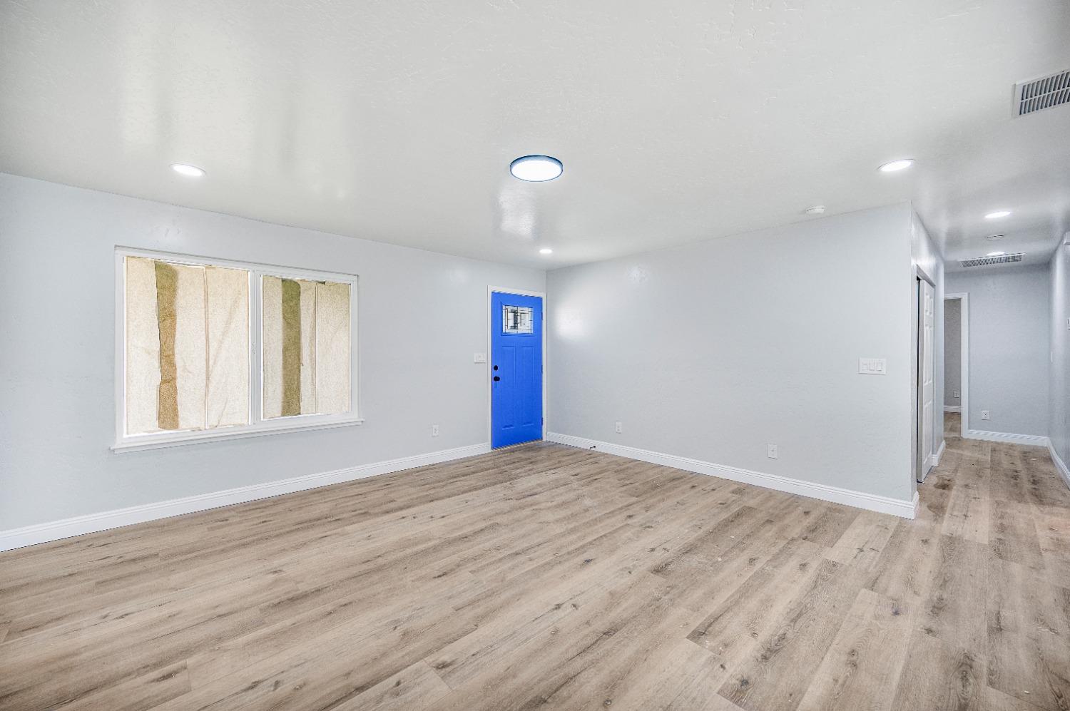 5934 E Dakota Ave, Fresno, CA 93727