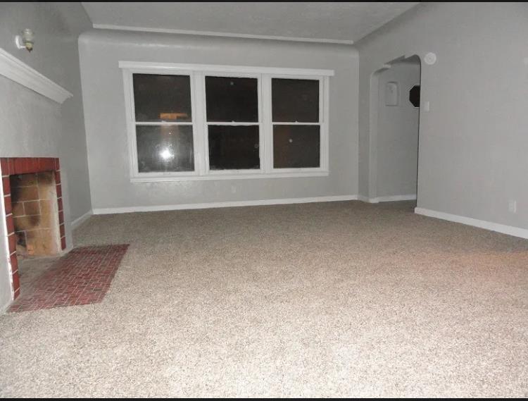 1806 E Clinton Ave, Fresno, CA 93703