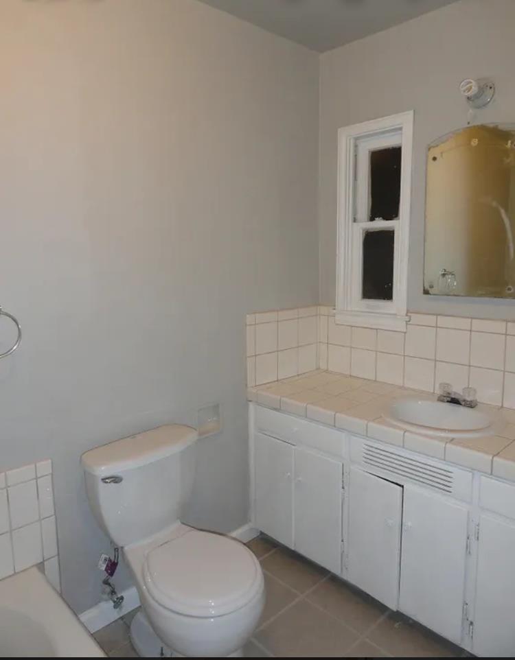 1806 E Clinton Ave, Fresno, CA 93703
