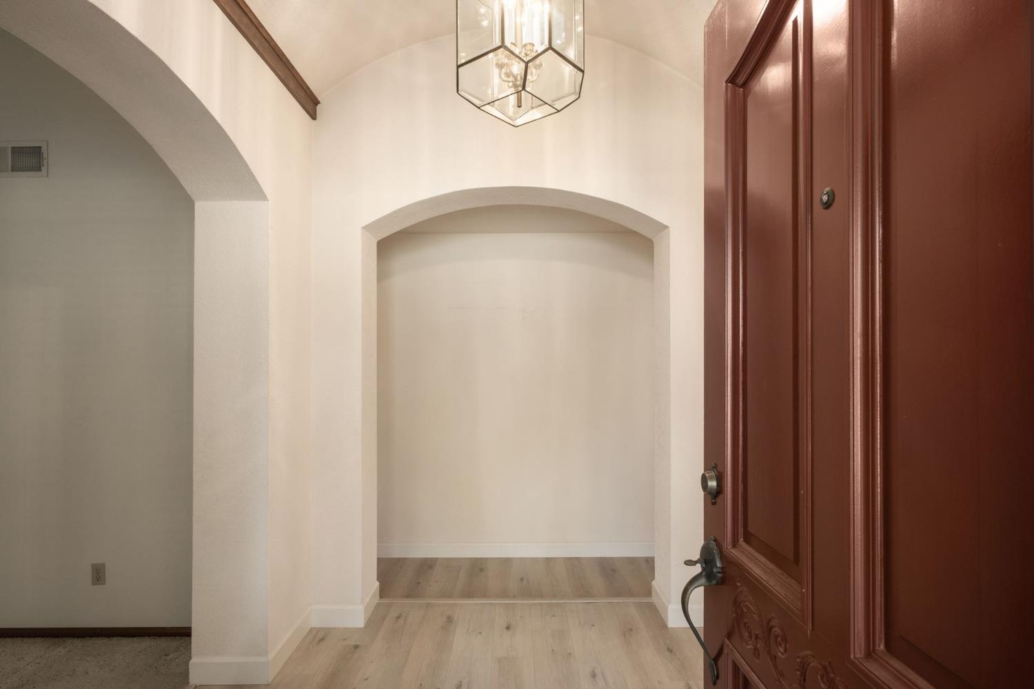 3737 W Minarets Ave, Fresno, CA 93711