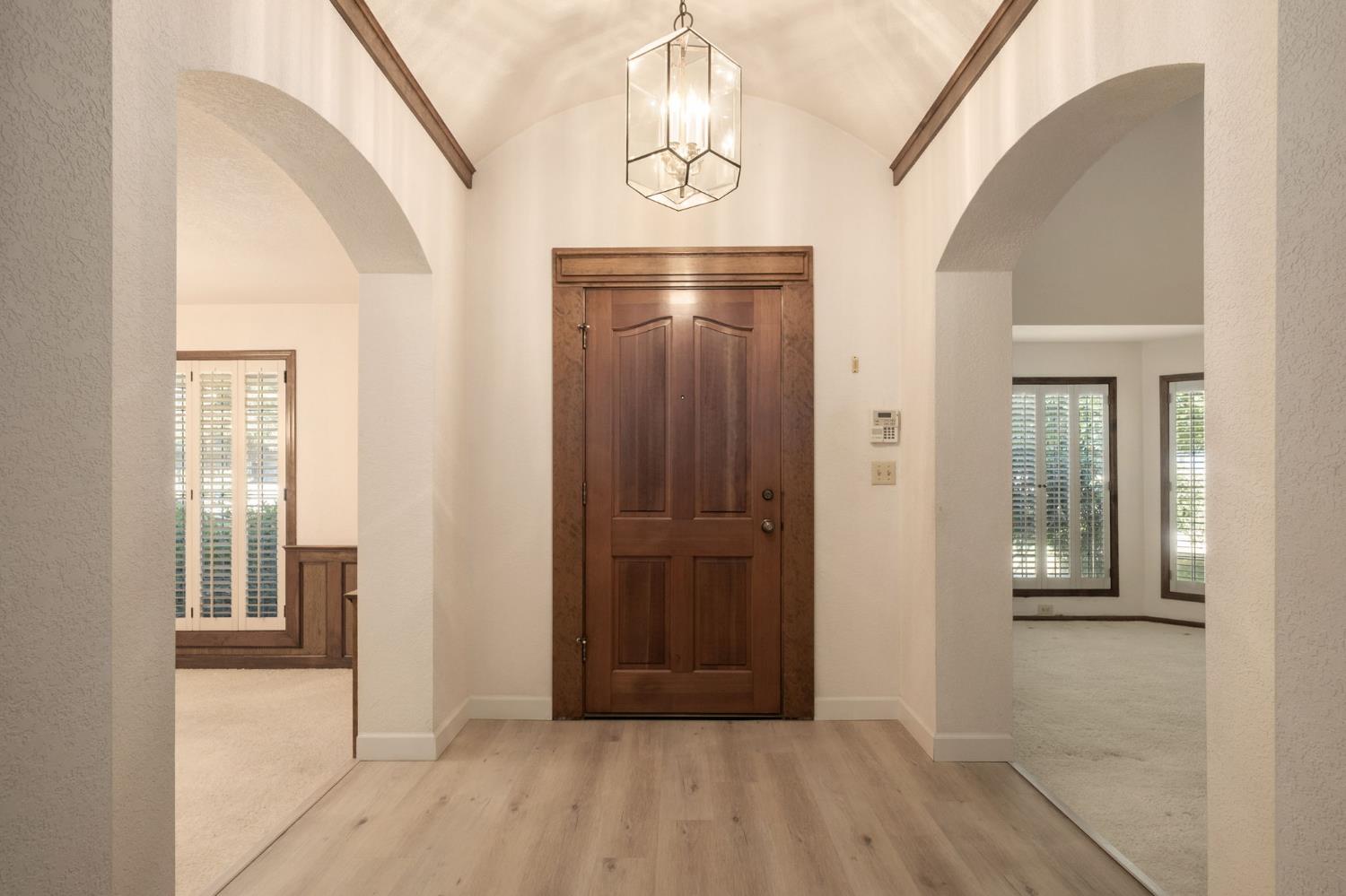 3737 W Minarets Ave, Fresno, CA 93711