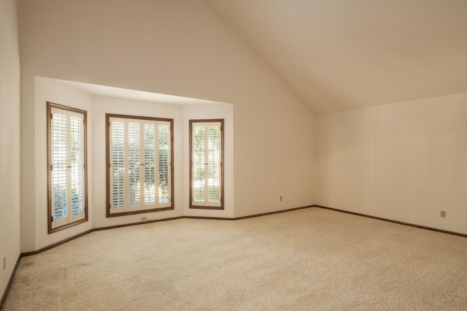 3737 W Minarets Ave, Fresno, CA 93711