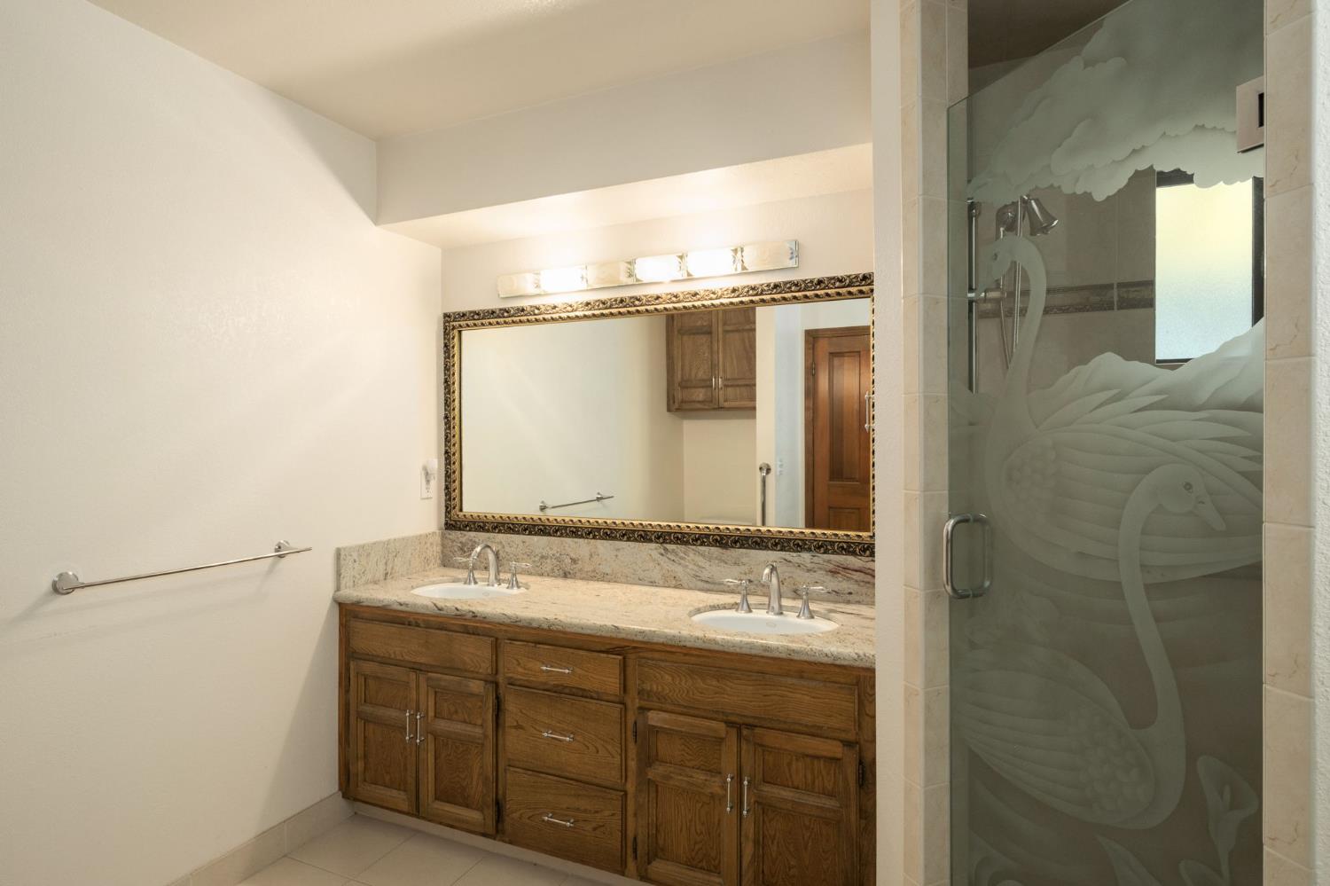 3737 W Minarets Ave, Fresno, CA 93711