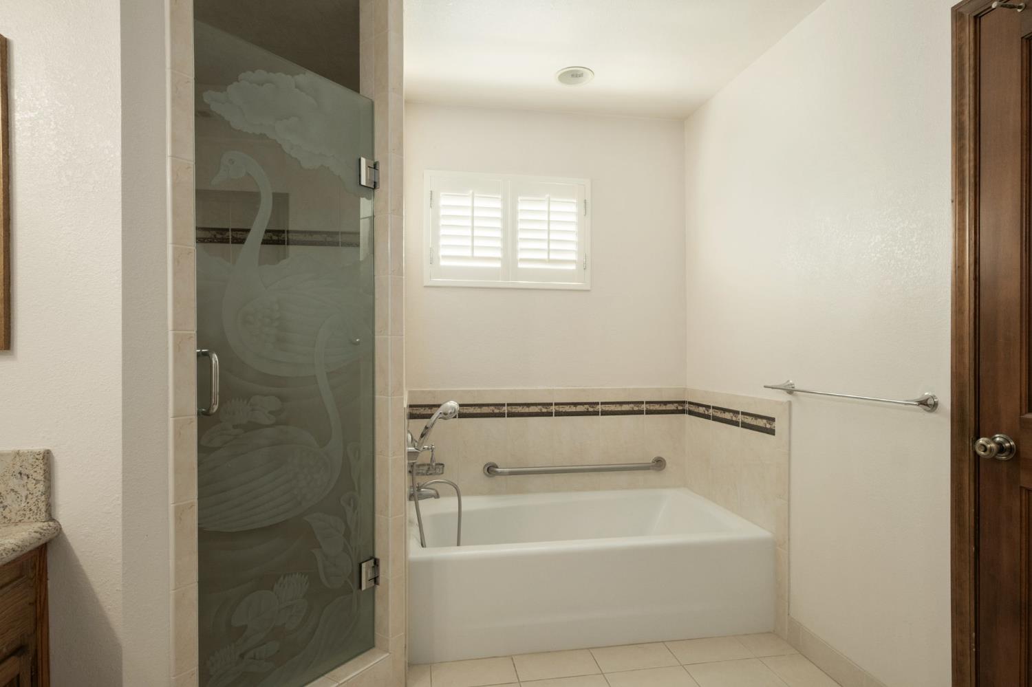 3737 W Minarets Ave, Fresno, CA 93711