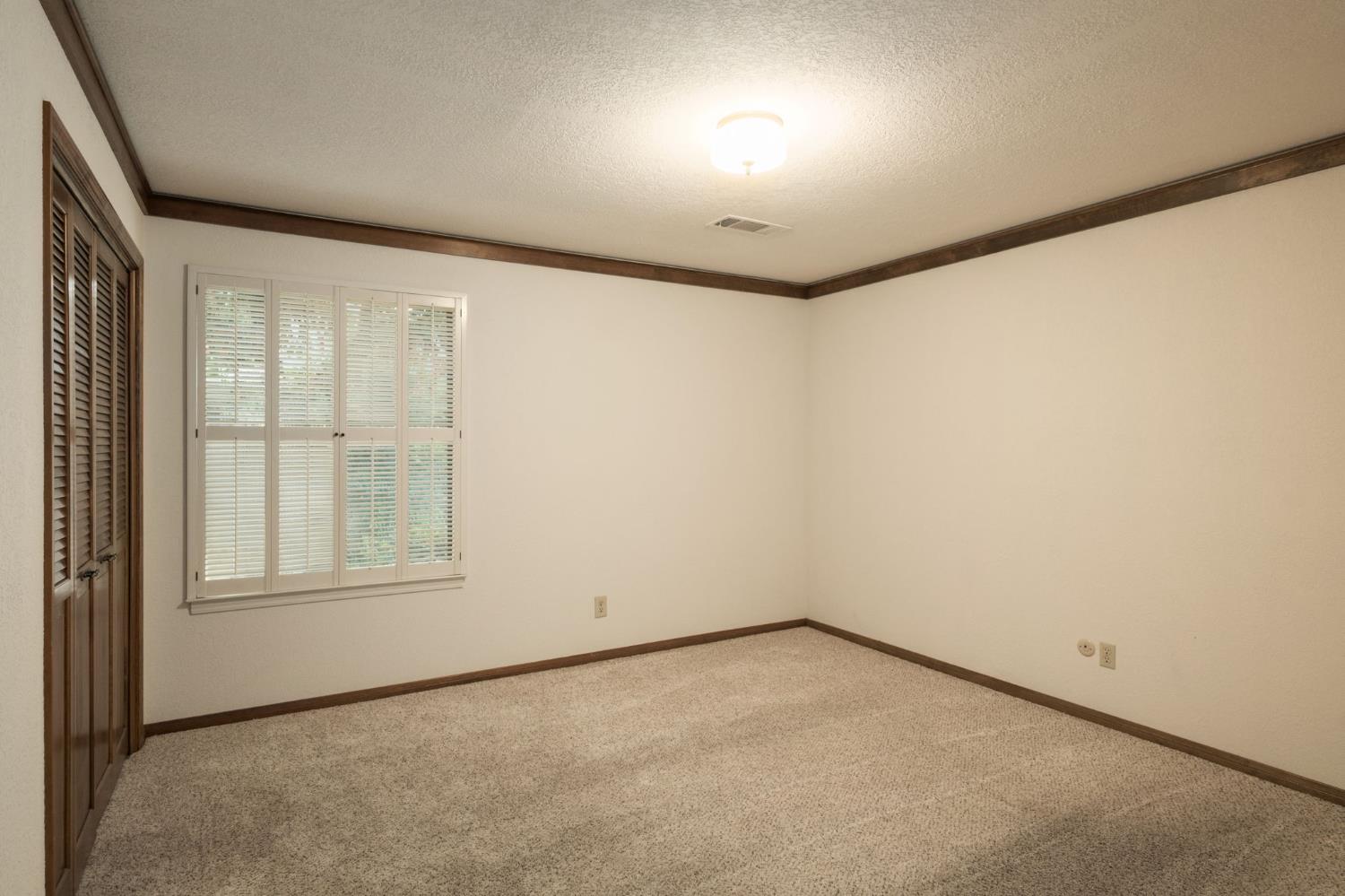 3737 W Minarets Ave, Fresno, CA 93711