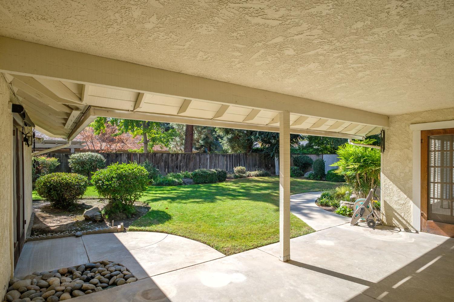 3737 W Minarets Ave, Fresno, CA 93711