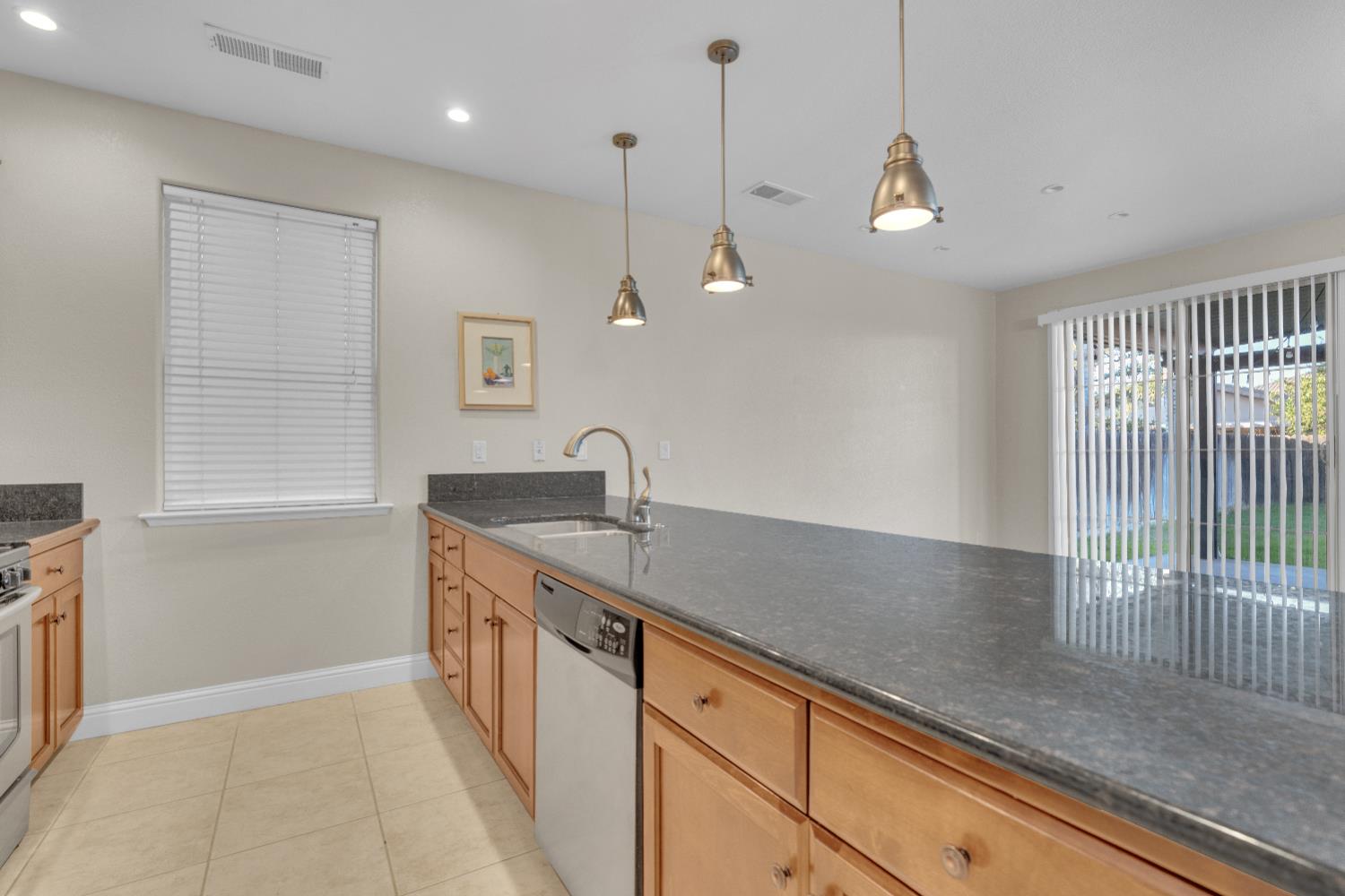 6910 W Gibson Ave, Fresno, CA 93723