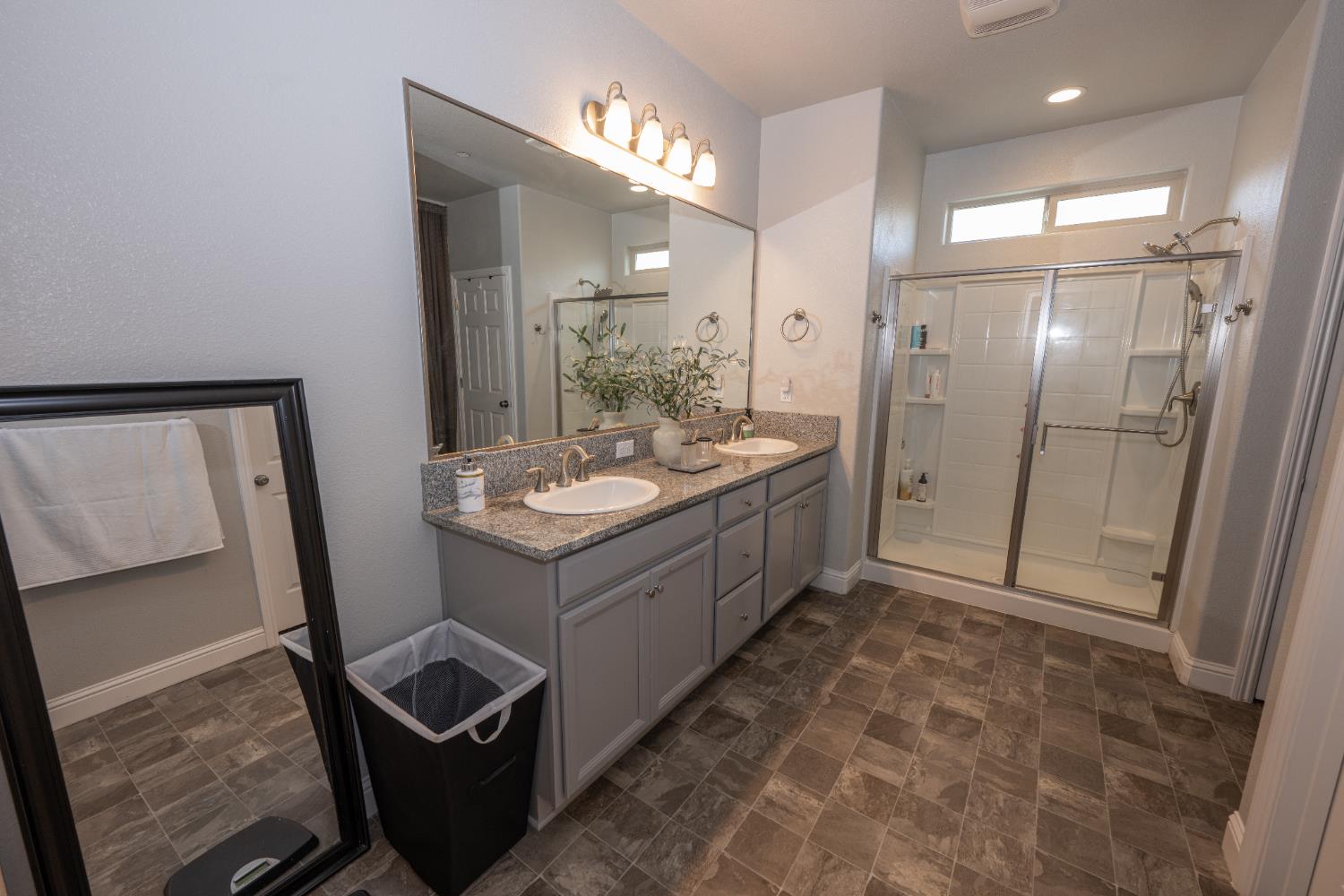 7330 E Princeton Ave, Fresno, CA 93737