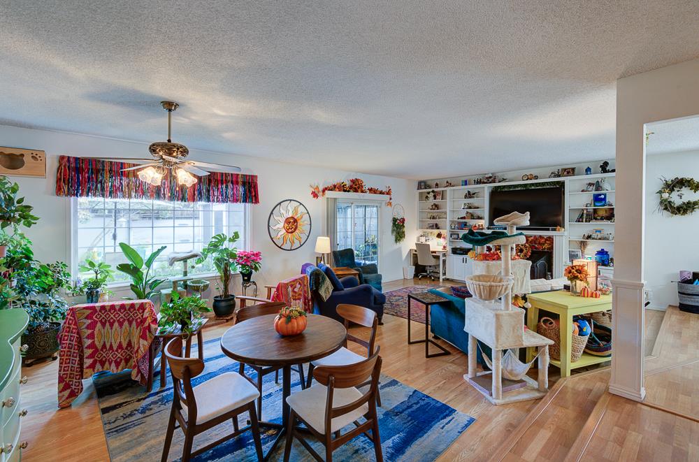 4456 N Dearing Ave, Fresno, CA 93726