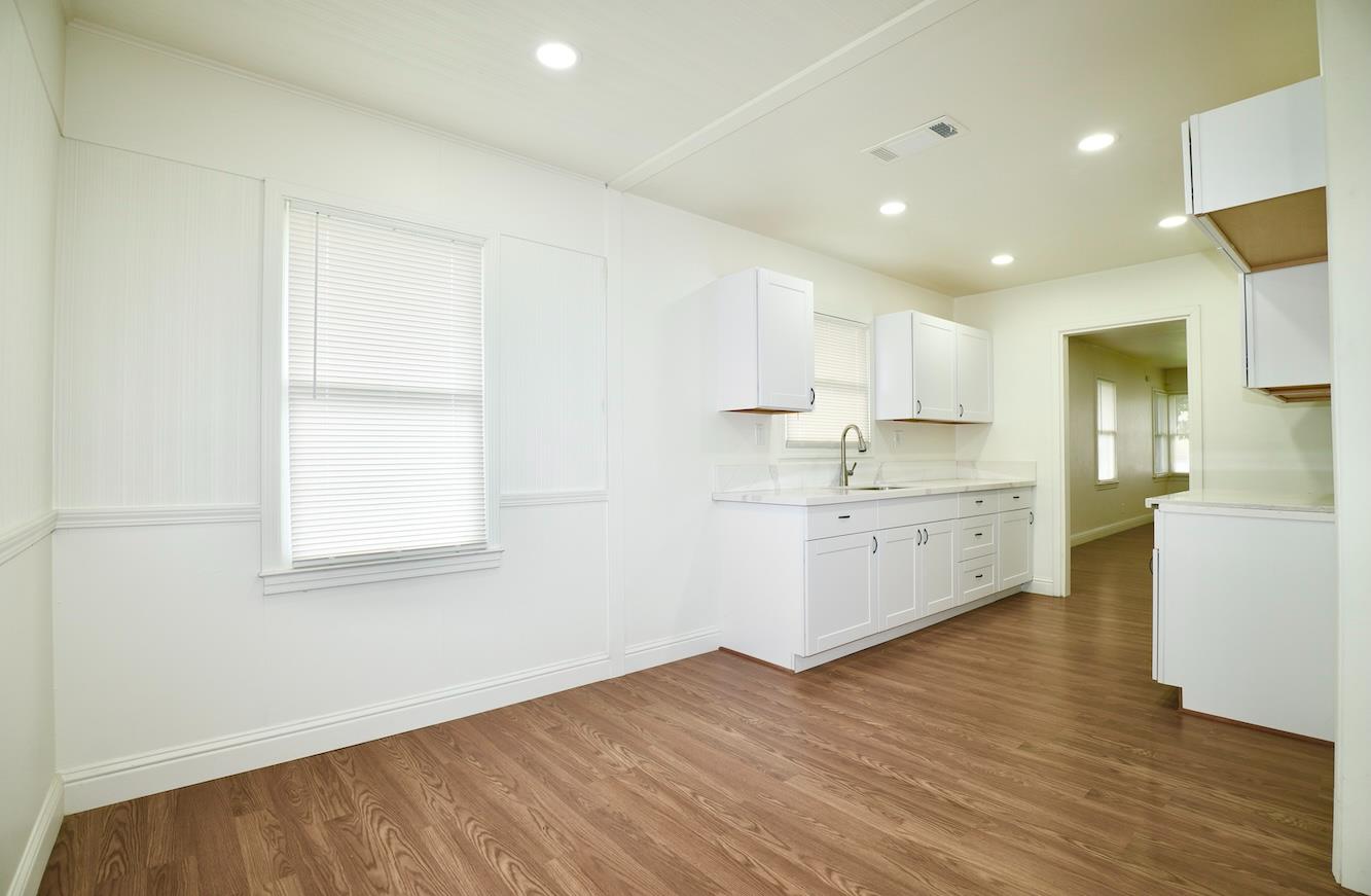 1305 E Fedora, Fresno, CA 93704