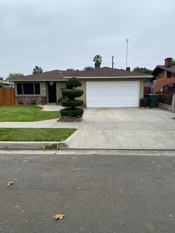 3256 E Lowe Ave, Fresno, CA 93702