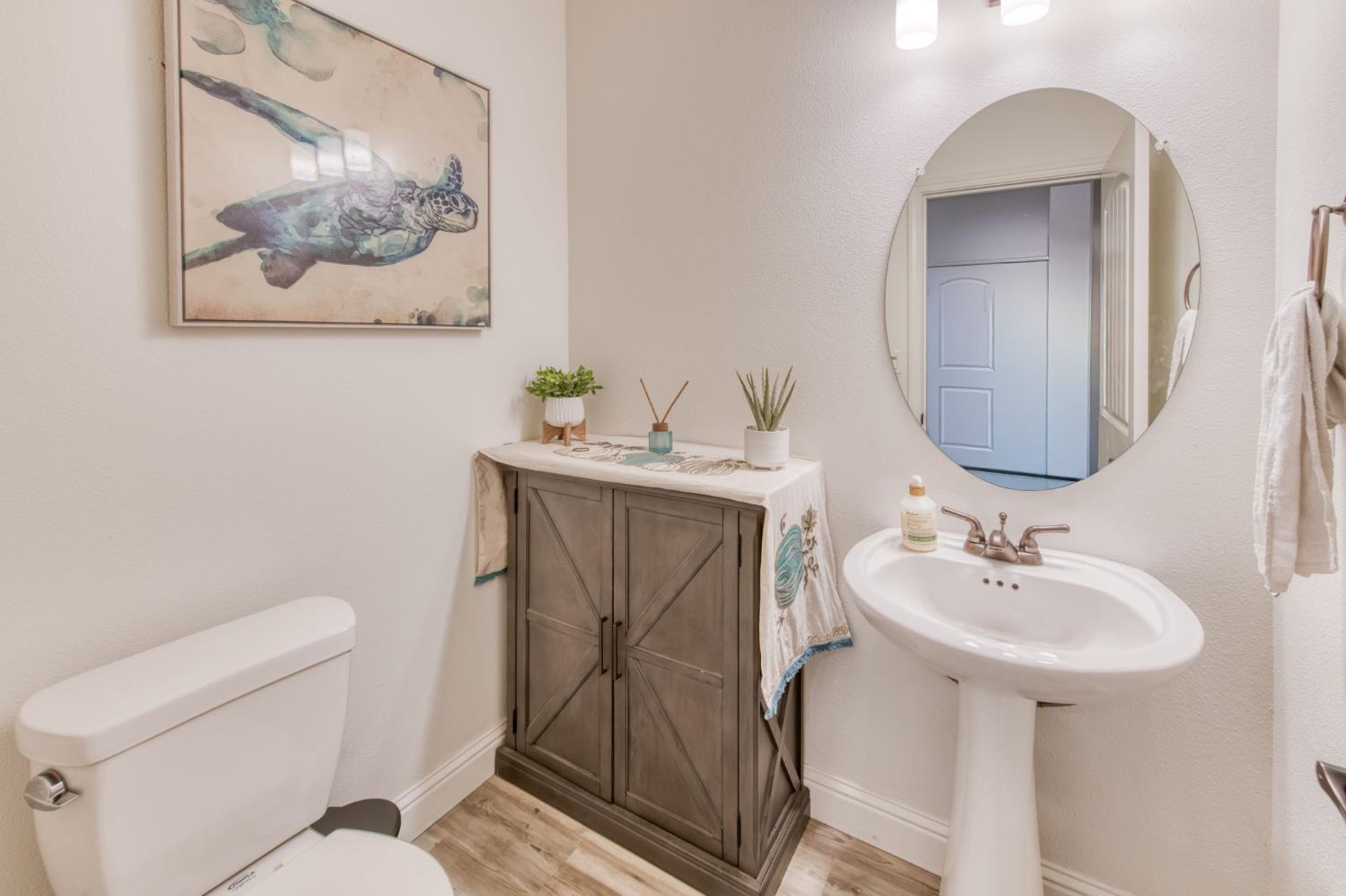 4407 N Casey Ave, Fresno, CA 93723