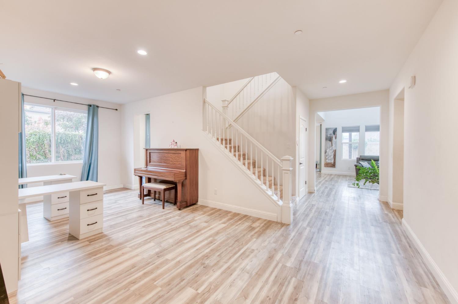 4407 N Casey Ave, Fresno, CA 93723