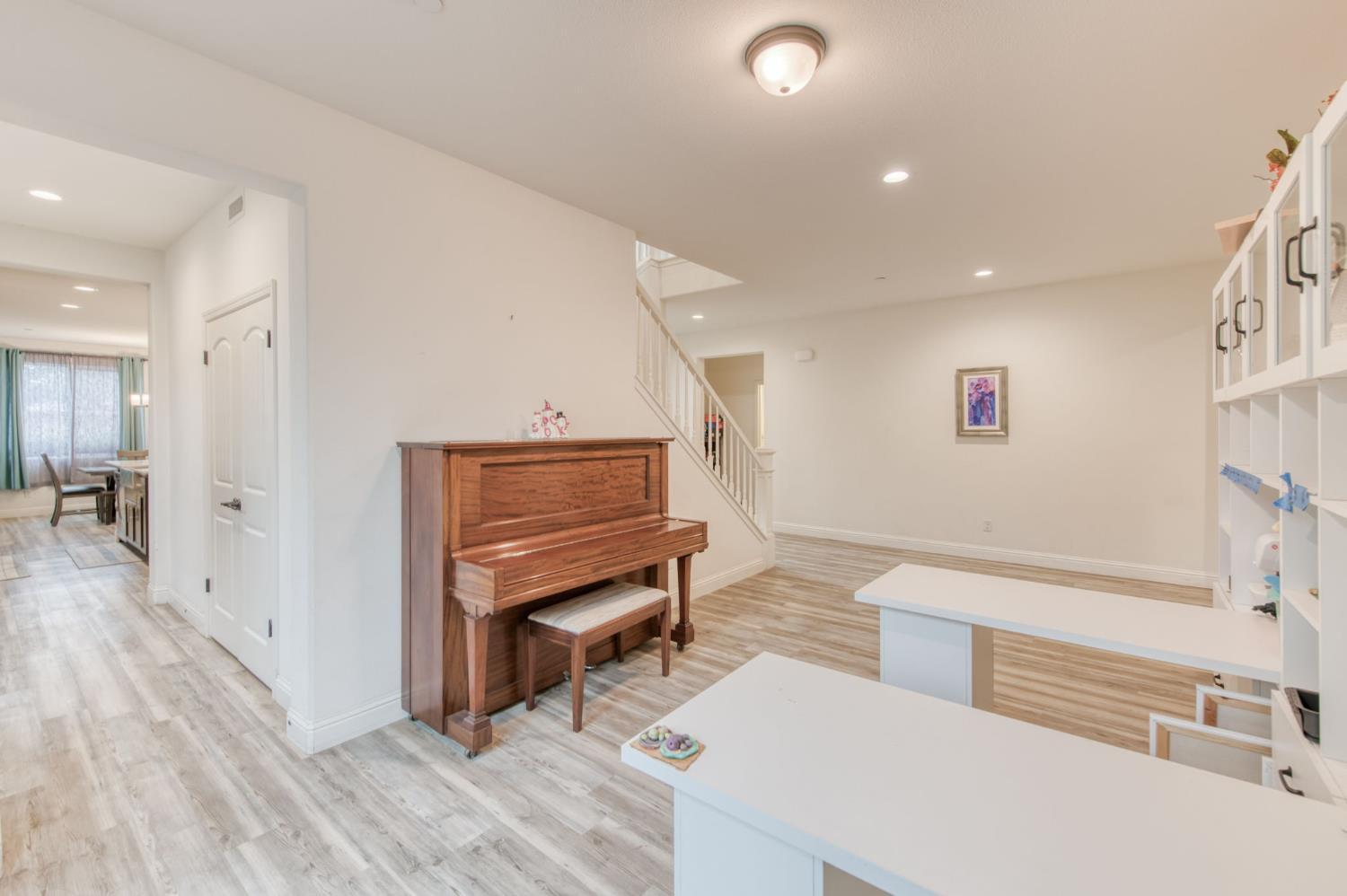 4407 N Casey Ave, Fresno, CA 93723