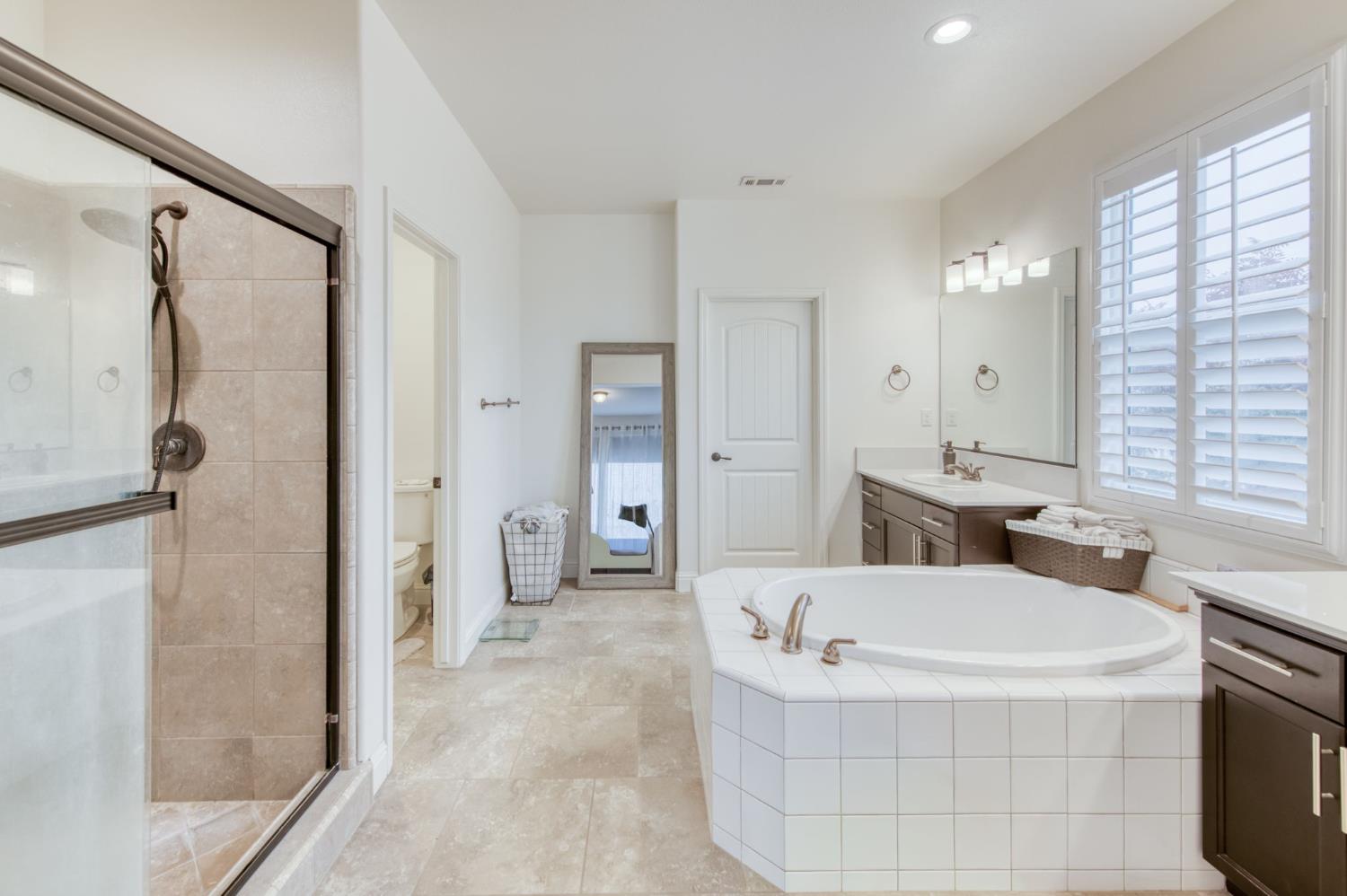 4407 N Casey Ave, Fresno, CA 93723