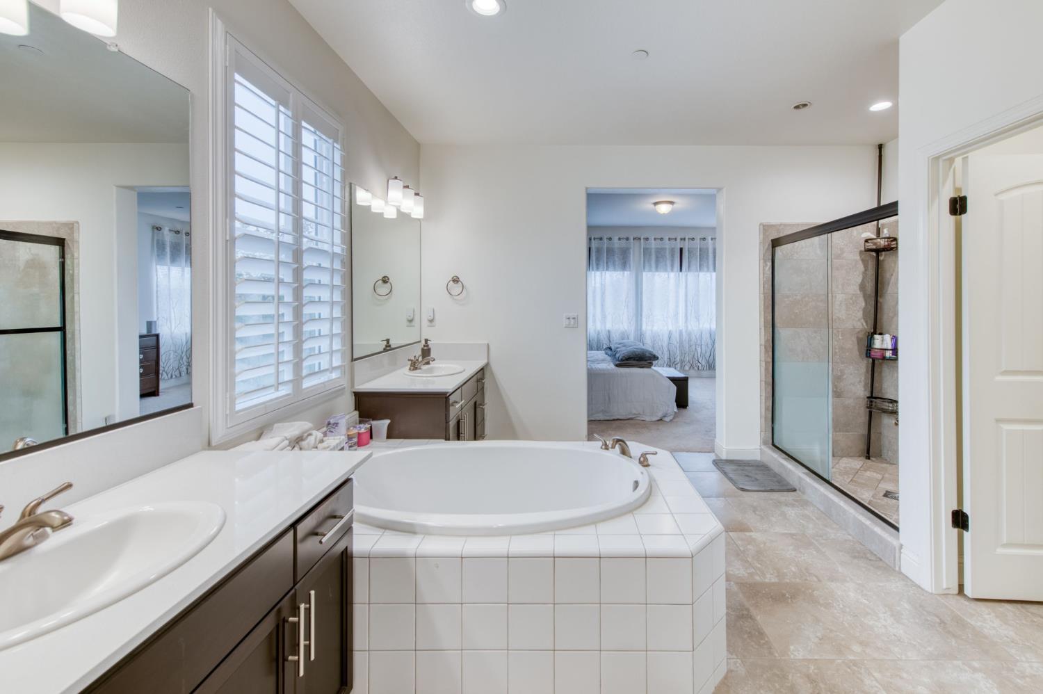 4407 N Casey Ave, Fresno, CA 93723