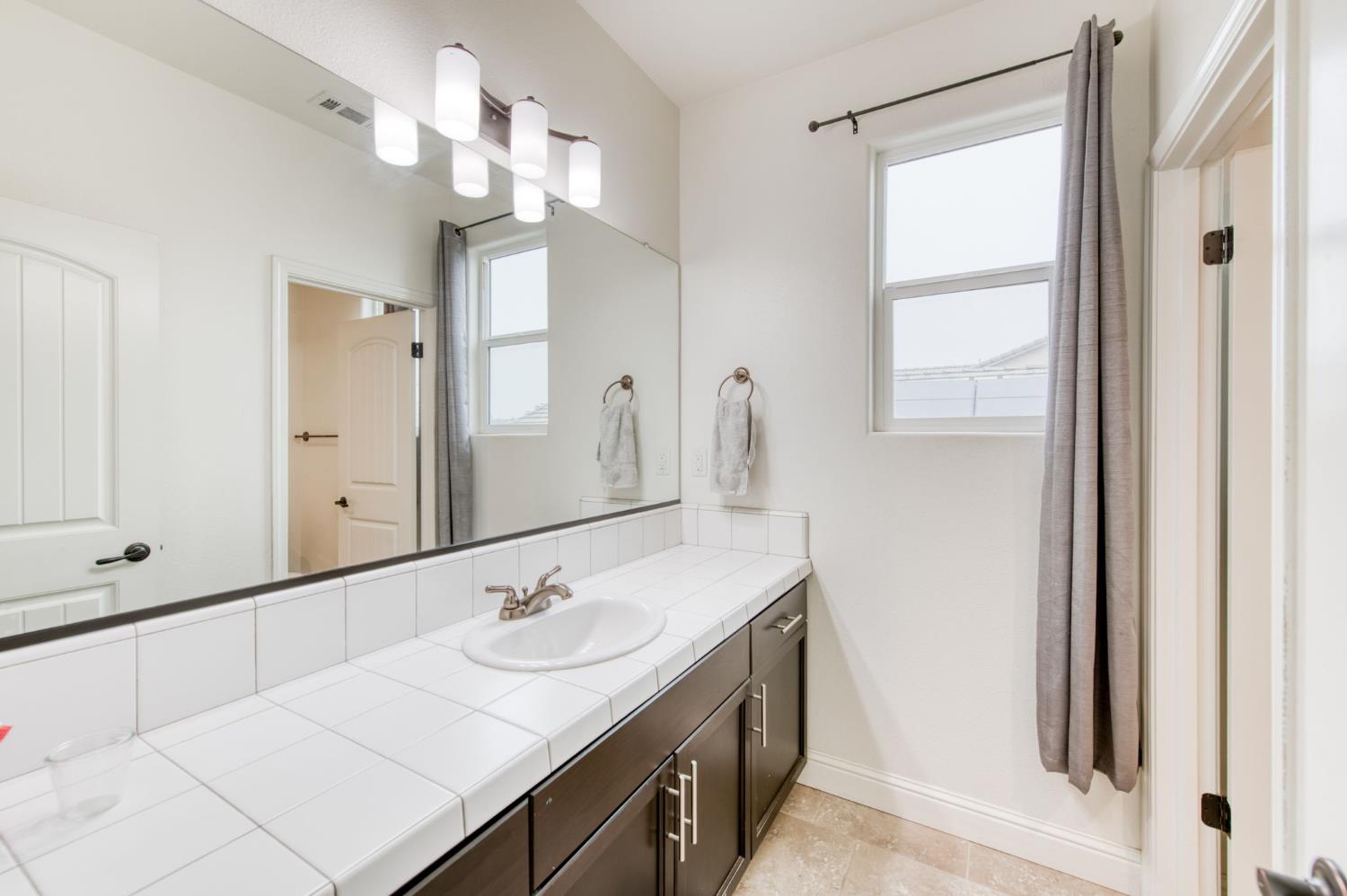 4407 N Casey Ave, Fresno, CA 93723