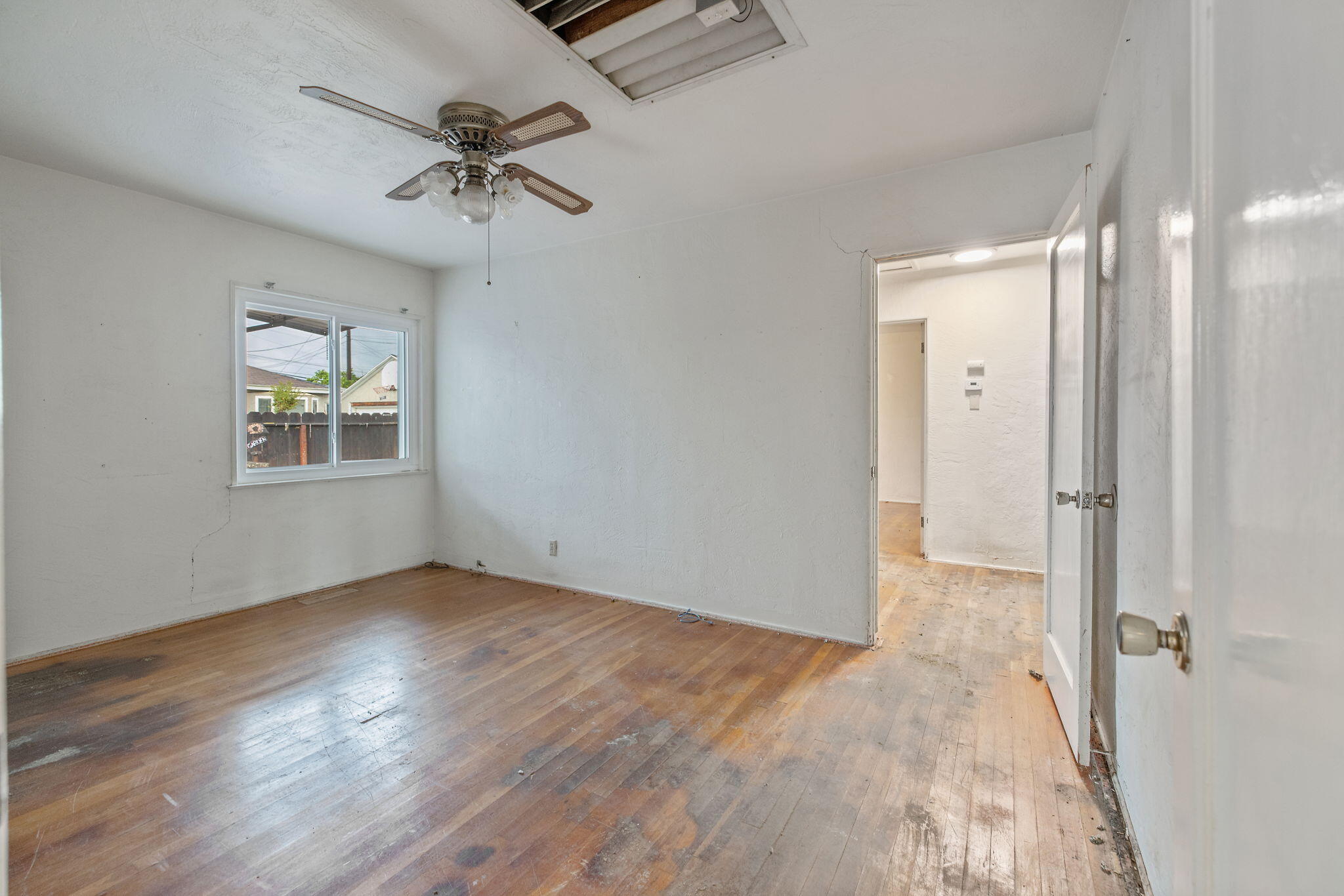 3021 E Simpson Ave, Fresno, CA 93703