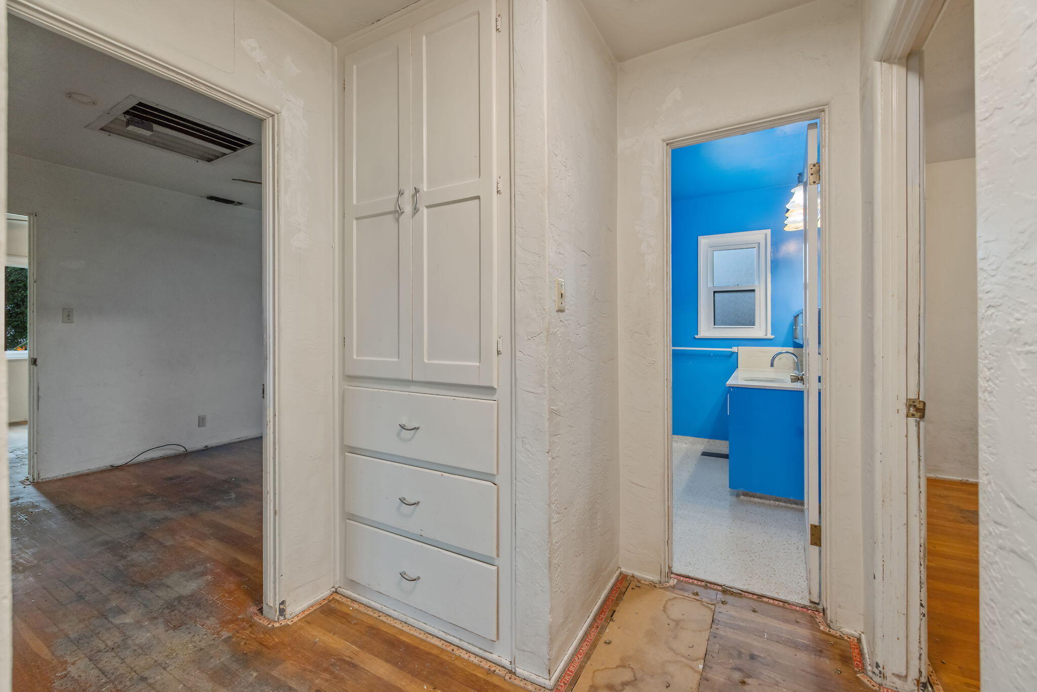 3021 E Simpson Ave, Fresno, CA 93703